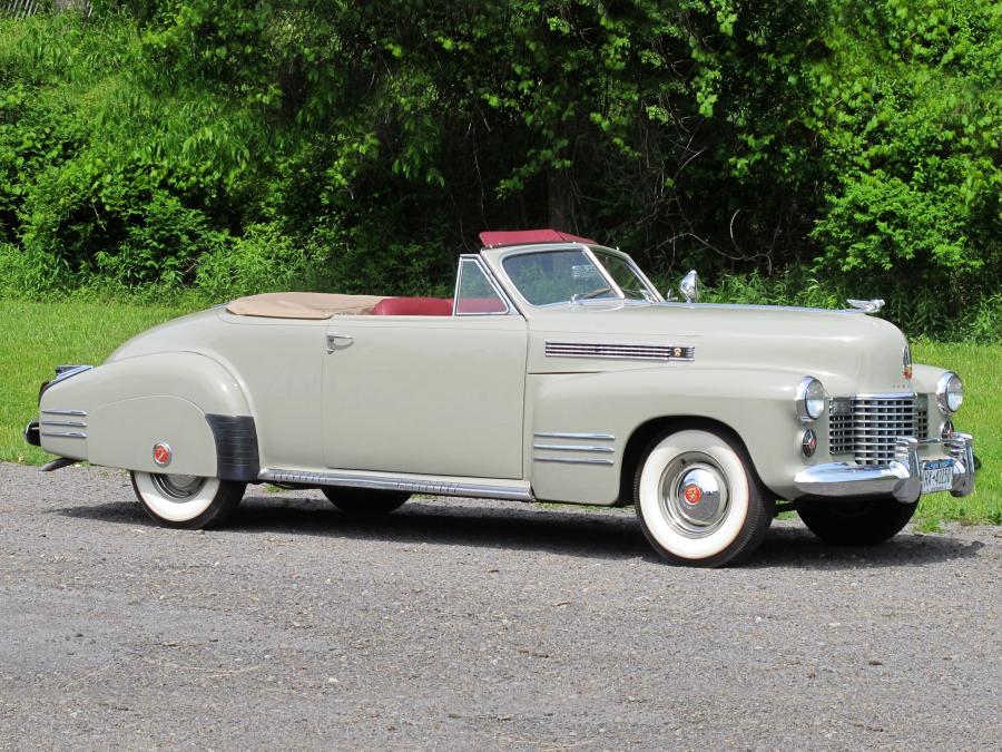  Cadillac Series 62 Convertible Coupe Deluxe (41-6267D) 1941 года  (фото 19 из 44)
